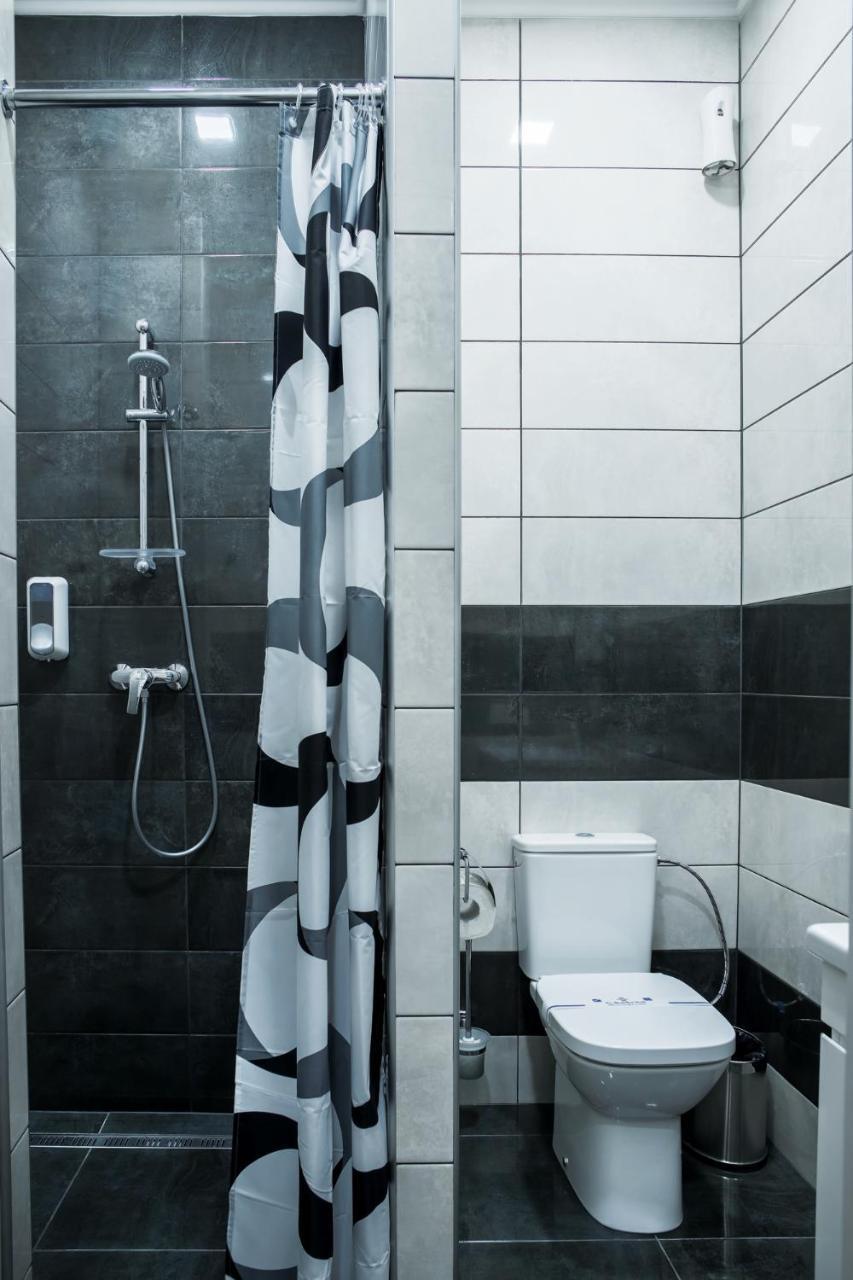 Mini Hotel Barvy Lvova On Horodotska St. Экстерьер фото