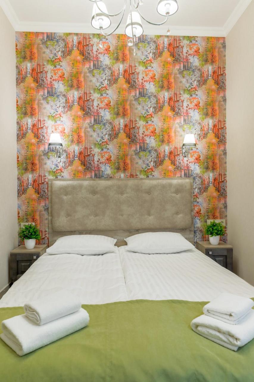 Mini Hotel Barvy Lvova On Horodotska St. Экстерьер фото